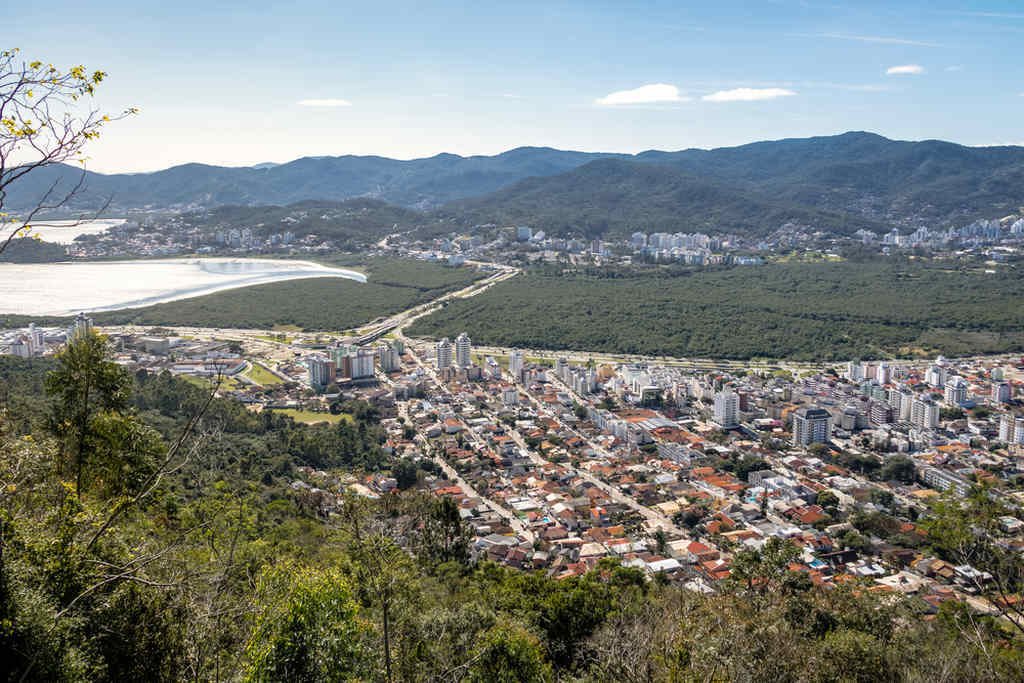 Trindade: Como é morar no bairro queridinho de Florianópolis